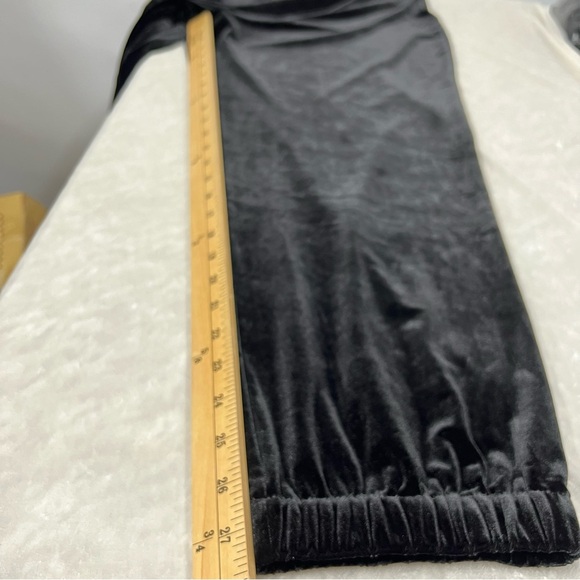 Chicos Travelers 3R US 16/18R  Velvet Jogger Pants Pull On Elastic Waist Black - Picture 4 of 11